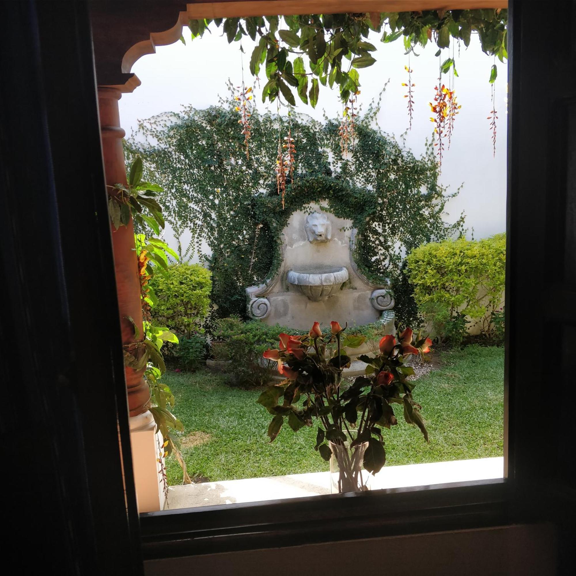 לינה וארוחת בוקר אנטיגואה גואטמלה Casa Elena חדר תמונה