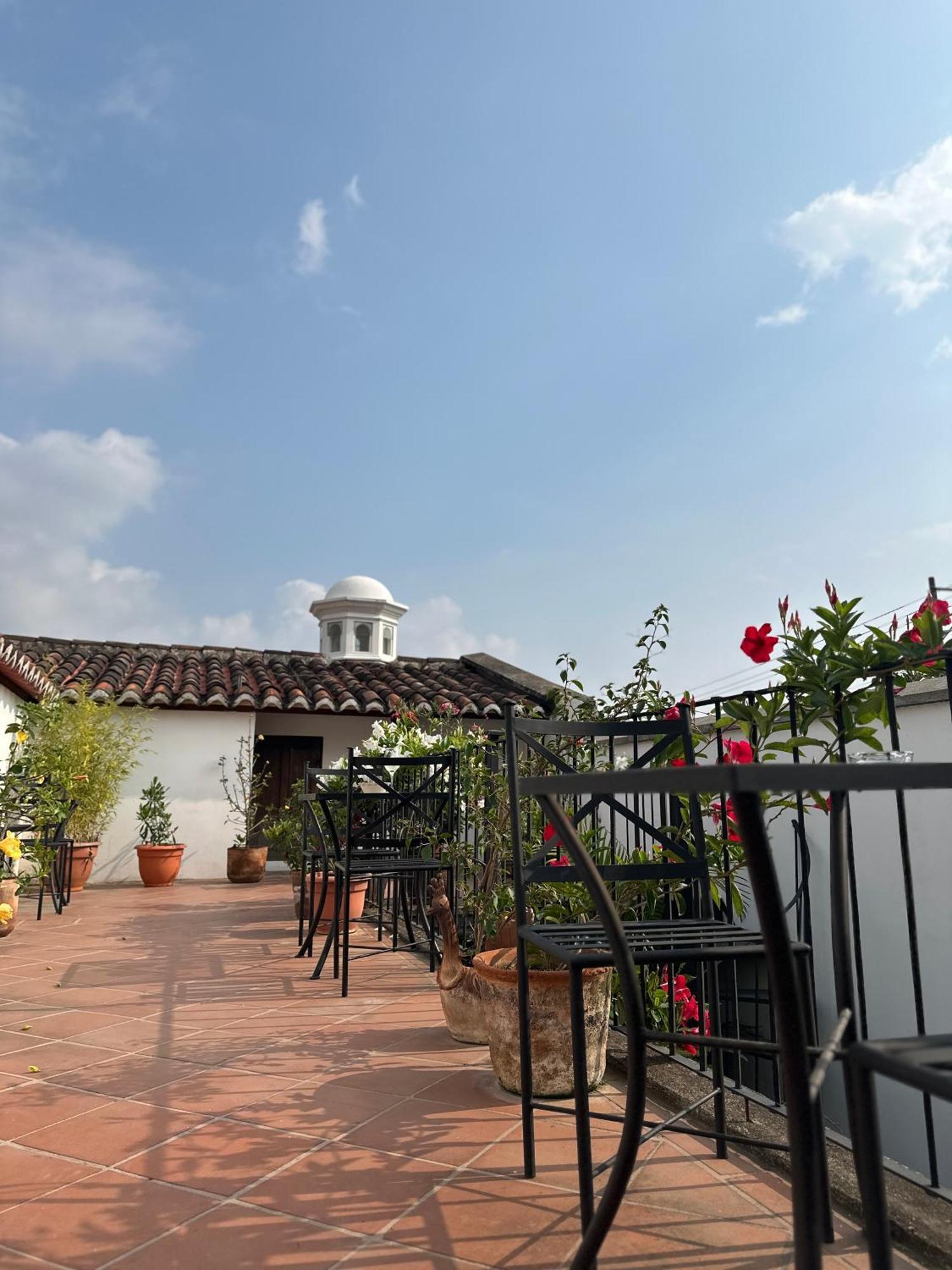 לינה וארוחת בוקר אנטיגואה גואטמלה Casa Elena מראה חיצוני תמונה