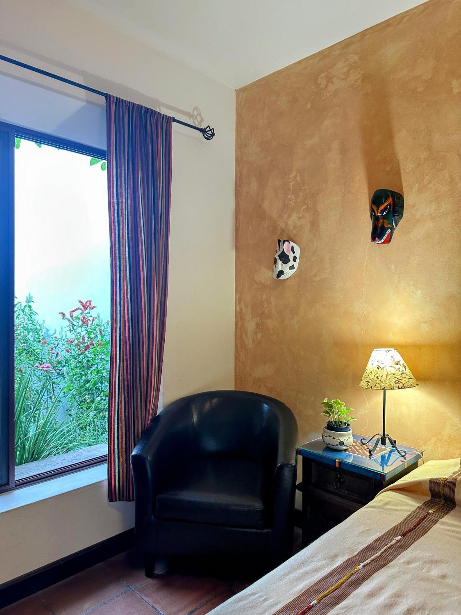 לינה וארוחת בוקר אנטיגואה גואטמלה Casa Elena מראה חיצוני תמונה