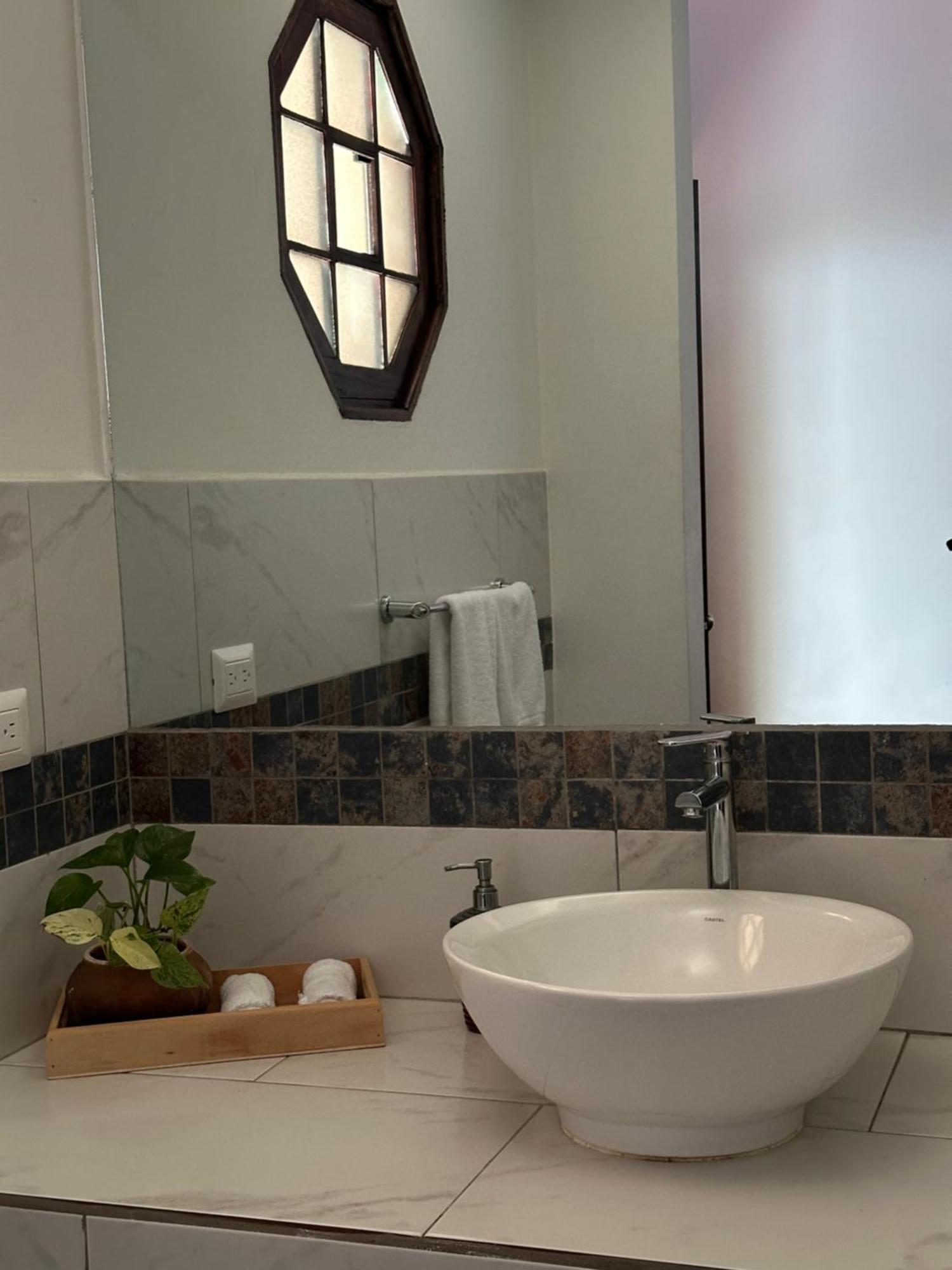 לינה וארוחת בוקר אנטיגואה גואטמלה Casa Elena מראה חיצוני תמונה