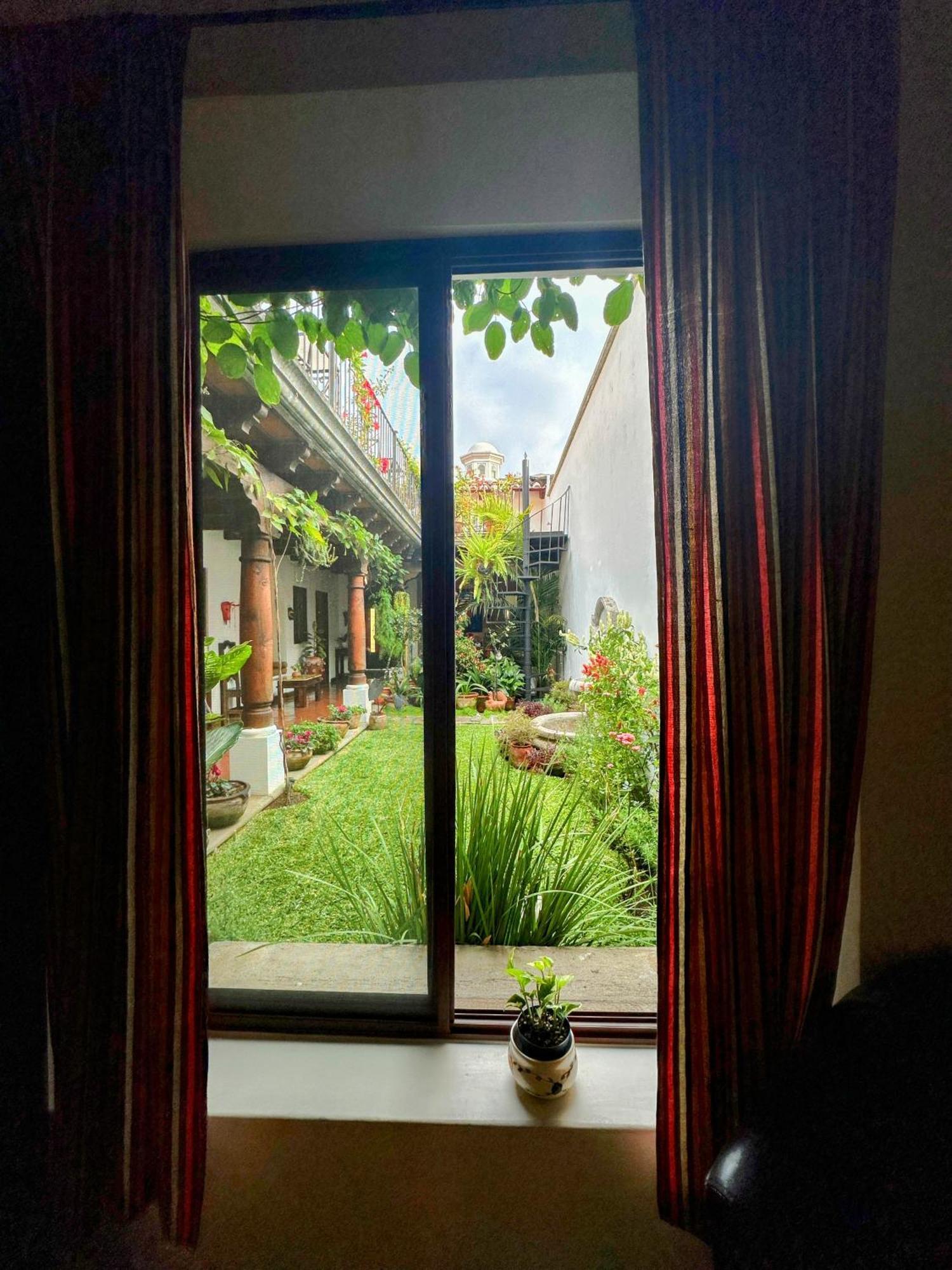 לינה וארוחת בוקר אנטיגואה גואטמלה Casa Elena מראה חיצוני תמונה